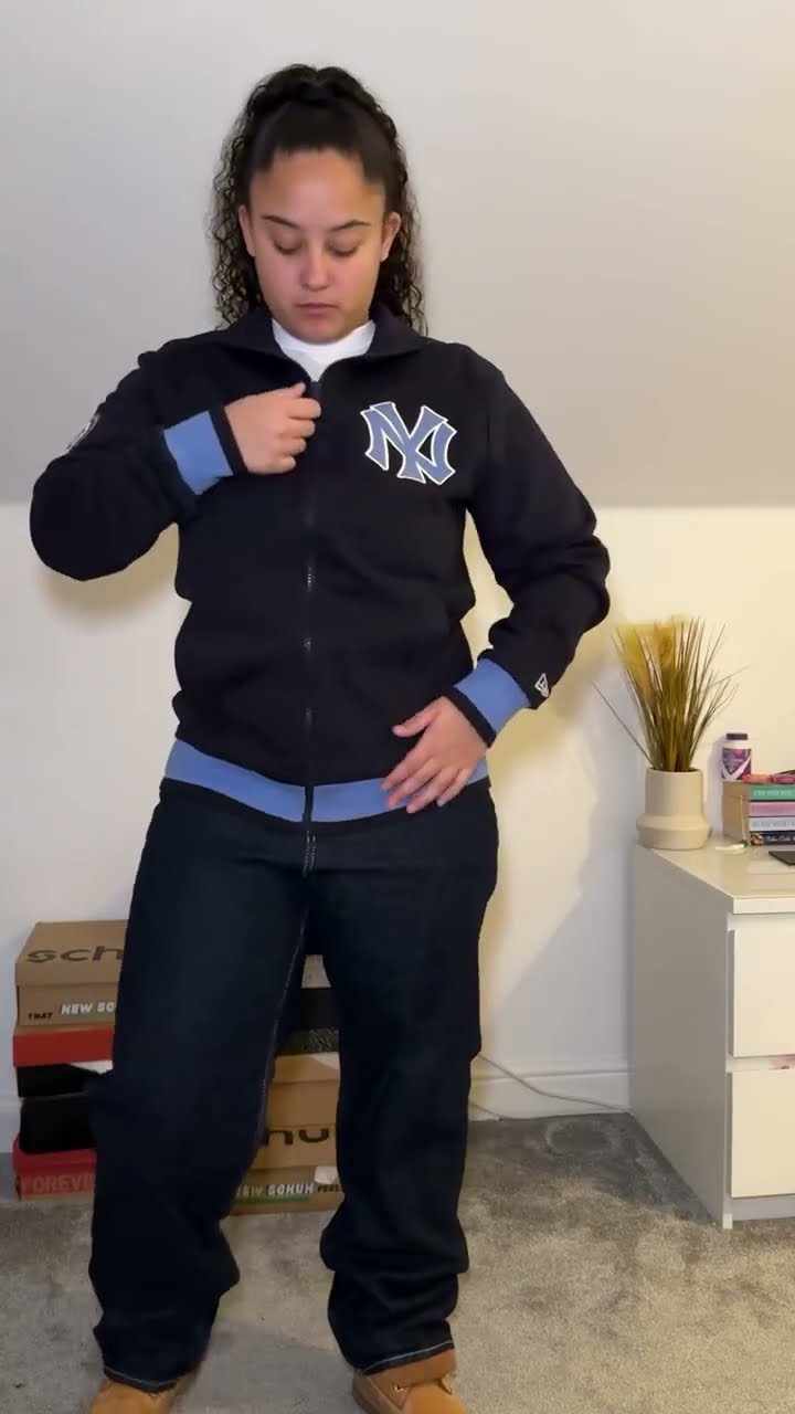 西班牙中场